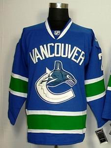 Vancouver Canucks 10 Johnson blue 2011 Stanley Cup
