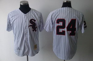 Chicago White Sox 24 Early Wynn White Throwback MLB Jerseys Chicago White Sox 24 Early Wynn White Throwback MLB Jerseys
