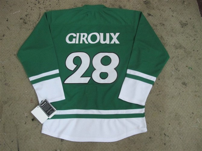 ST PARTYS DAY NHL Philadelphia Flyers 28 GIROUX green jerseys