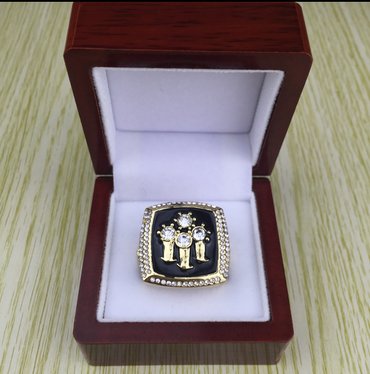 In 1996 the NBA Chicago bulls championship ring