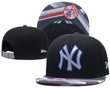MLB New York Yankees Team Logo Black Snapback Adjustable Hat