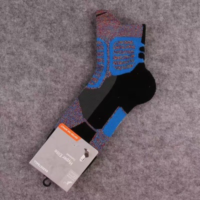 Nike Hyper Elite Basketball Crew Socks-13