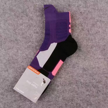 Nike Hyper Elite Basketball Crew Socks-16